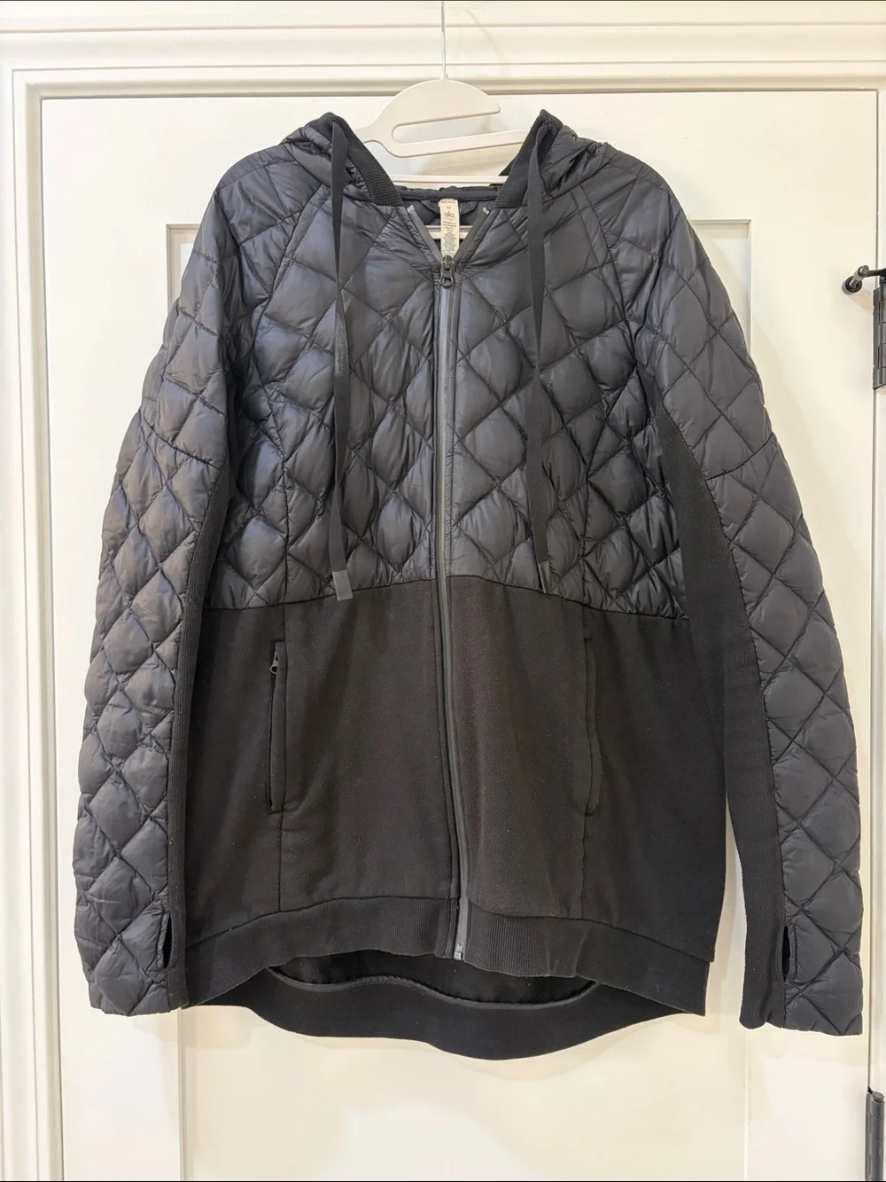 Alo Yoga Womens Great Escape Quilted Down Hooded Jacket Size Medium